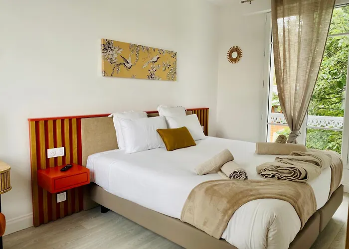 Le Castel & Spa- Restaurant La Calypso Otel