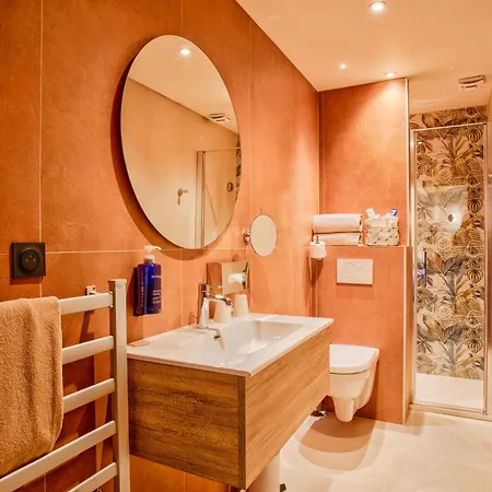 Le Castel & Spa- Restaurant La Calypso Hotel 4*