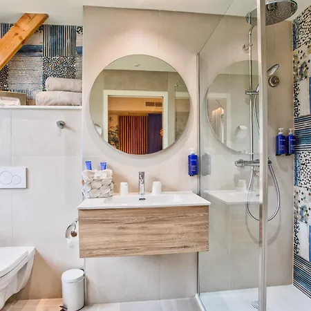 Le Castel & Spa- Restaurant La Calypso 4*