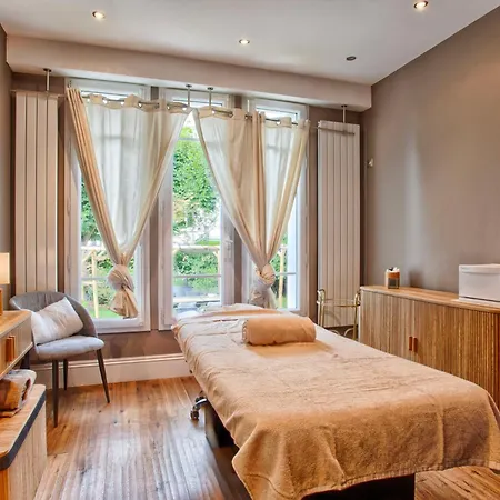 Le Castel & Spa- Restaurant La Calypso Hotel