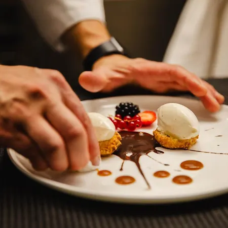 Le Castel & Spa- Restaurant La Calypso Cabourg