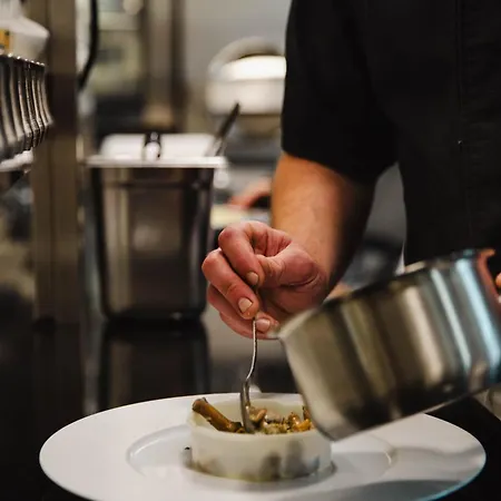 Hotel Le Castel & Spa- Restaurant La Calypso 4*