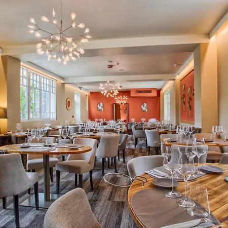 Отель Le Castel & Spa- Restaurant La Calypso 4*