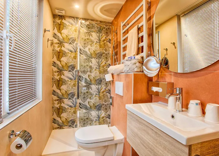 Szálloda Le Castel & Spa- Restaurant La Calypso