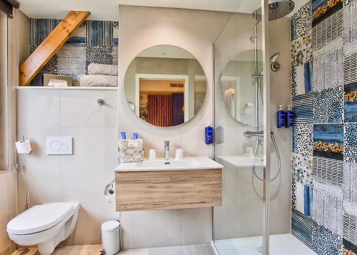 Le Castel & Spa- Restaurant La Calypso 4*